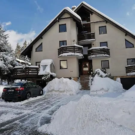 Novy Svet 548 דירה