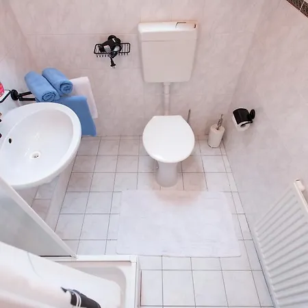 Novy Svet 548 דירה